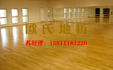 舞臺(tái)木地板安裝團(tuán)隊(duì)的游擊隊(duì)真的實(shí)惠嗎？